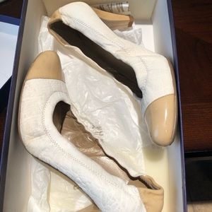 Stuart Weizmann Bone Nappa heel